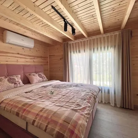Marmaris-hisaroenue'nde Isitmali Havuzlu Villa *